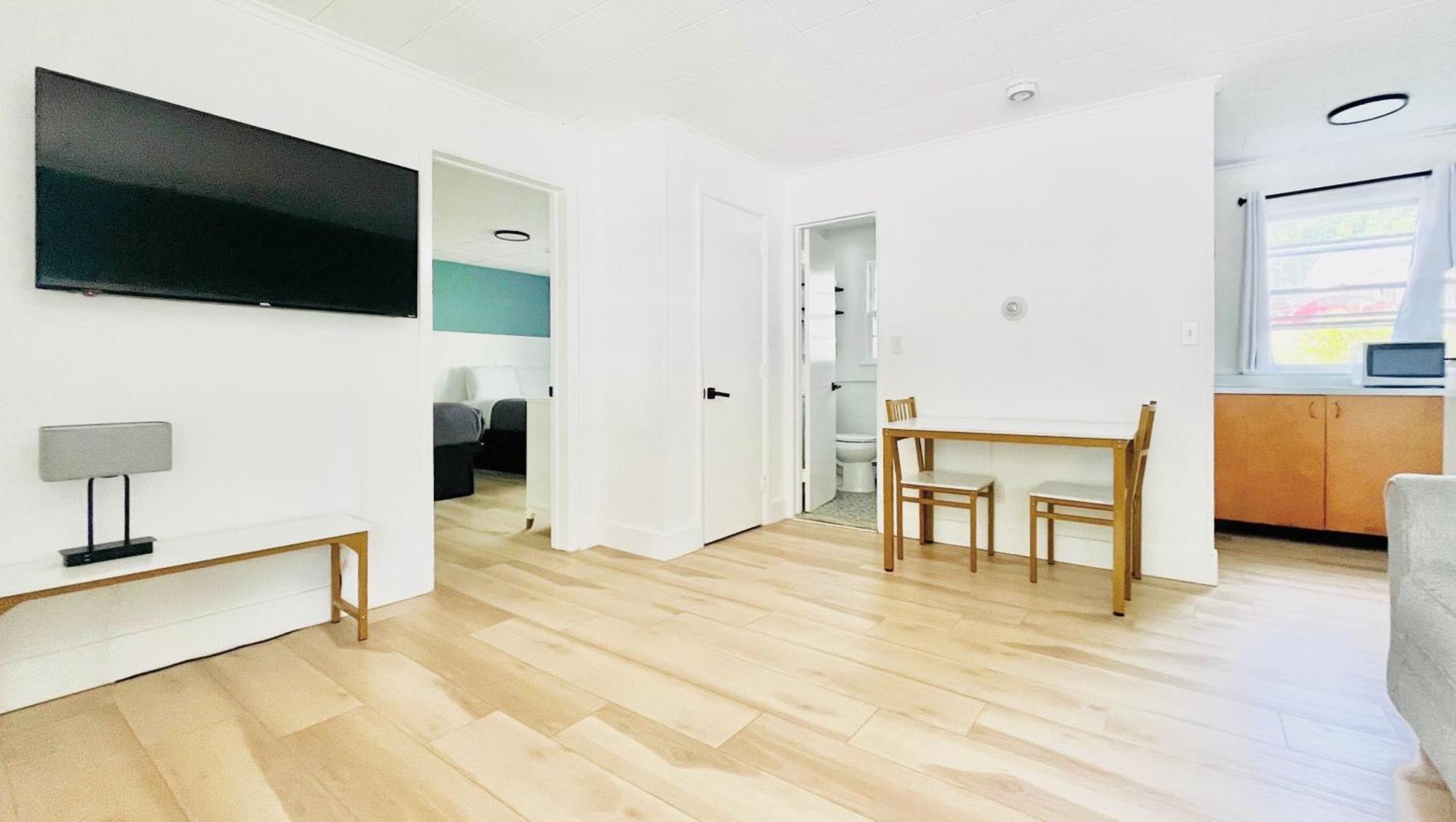 Motel Luzerne Lake Luzerne Экстерьер фото